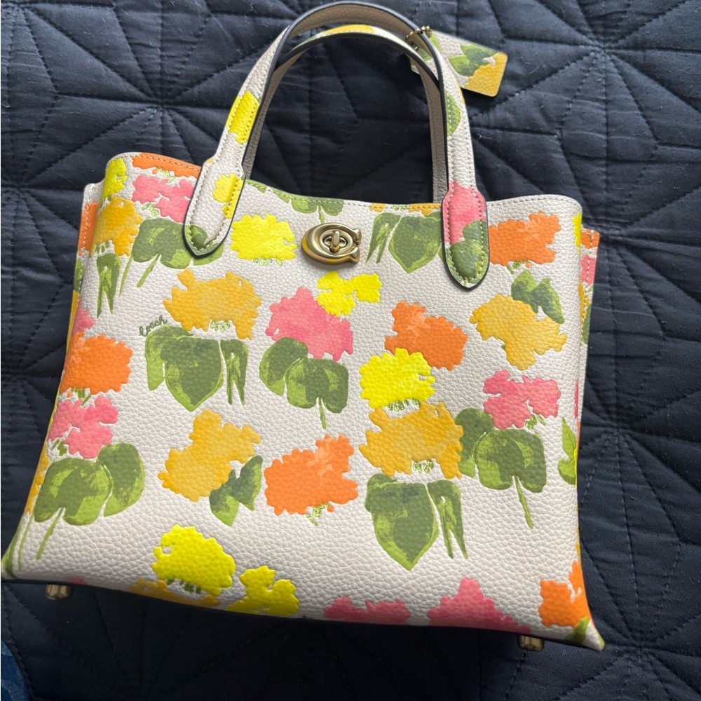 ❌SOLD❌❌Coach willow 24